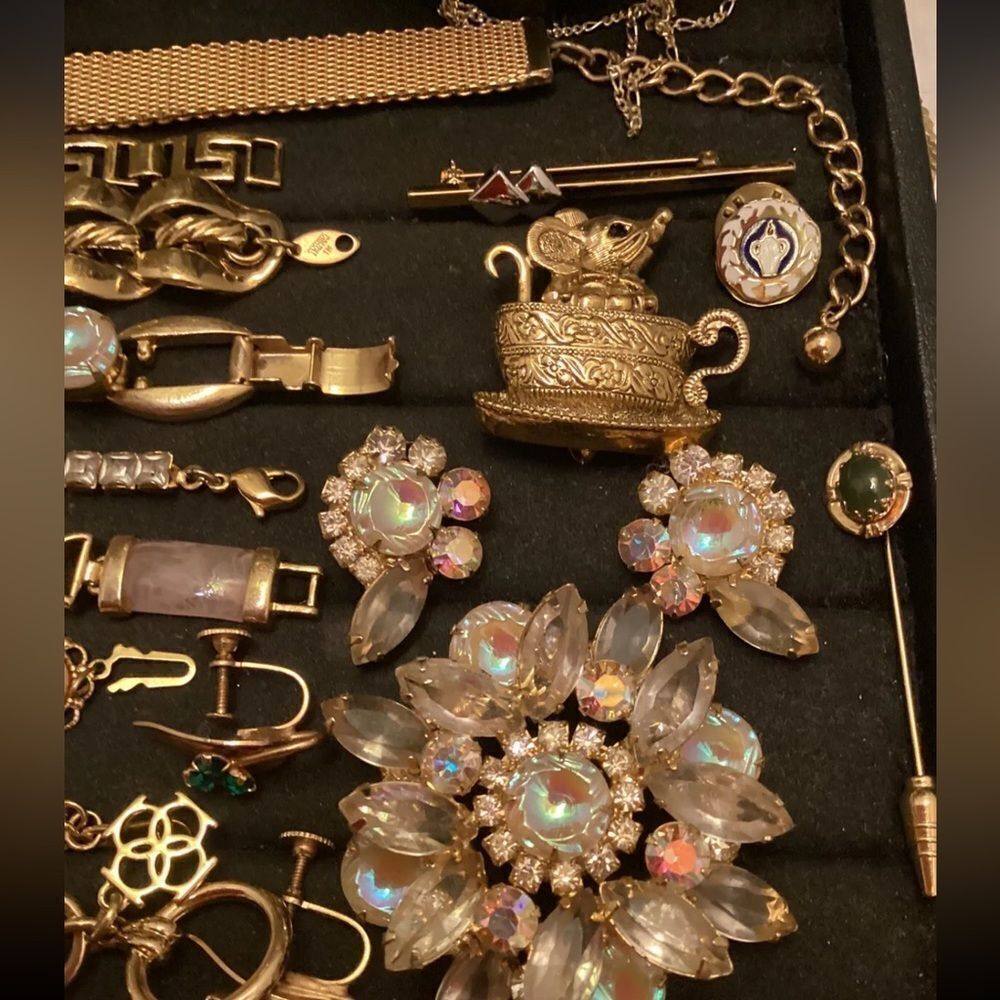 1 LB Vtg costume Jewelry Lot~ HIGH END Silver Gold, Pearls, Rhinestones Bling - Picture 2 of 12